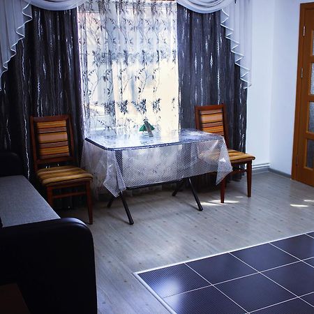 Hotel Confort Drochia Екстер'єр фото